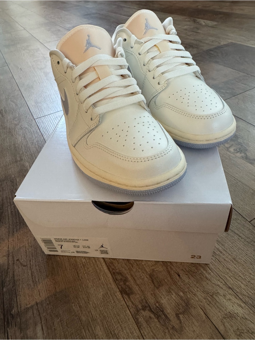 Womens Nike Air Jordan 1 Low